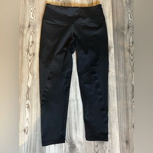 Victoria’s Secret black sport leggings